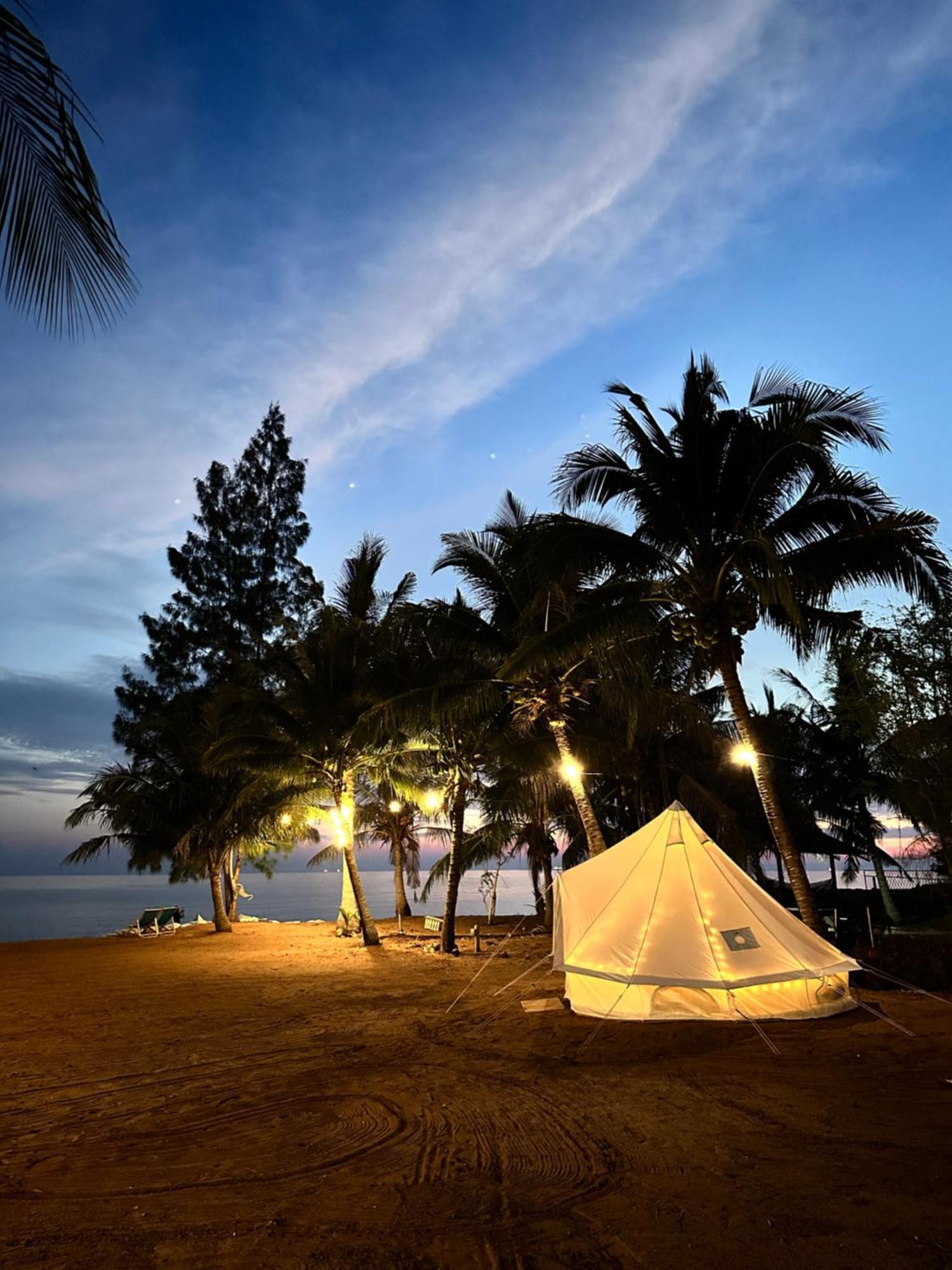 Beach N Breeze Glamping 말라카 외부 사진